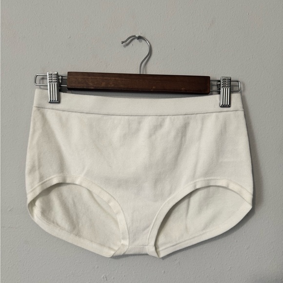 Michael Kors White Bottoms - Picture 1 of 4